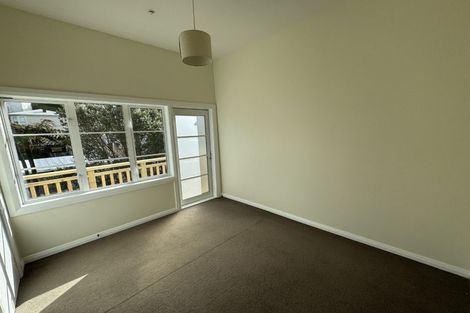 Photo of property in 17 Plunket Street, Kelburn, Wellington, 6012