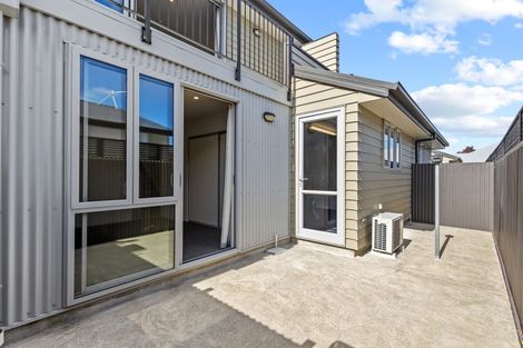 Photo of property in 2/19 Cameron Street, Sydenham, Christchurch, 8023