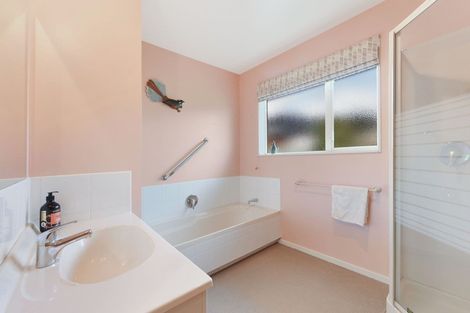 Photo of property in 34 Moana View Road, Waikawa, Picton, 7220