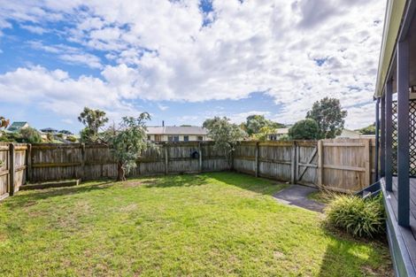 Photo of property in 80 Queens Road, Waikanae Beach, Waikanae, 5036