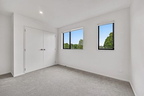 Photo of property in 3/345 Pakuranga Road, Pakuranga Heights, Auckland, 2010