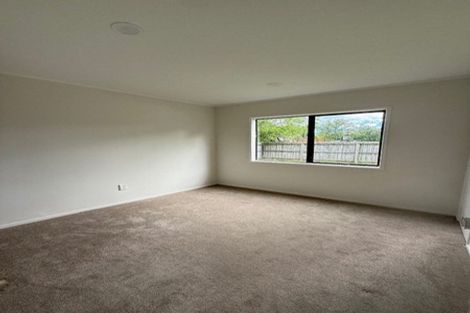 Photo of property in 19 Luanda Drive, Ranui, Auckland, 0612