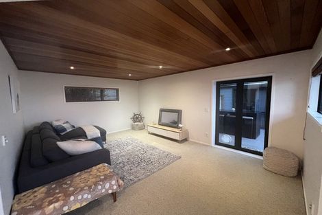 Photo of property in 65 Roberts Road, Matakatia, Whangaparaoa, 0930