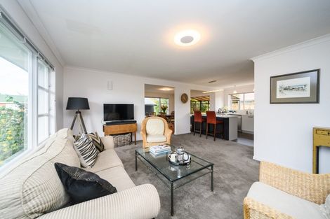 Photo of property in 33 Newcastle Street, Hokowhitu, Palmerston North, 4410