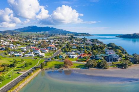 Photo of property in 5 Puriri Street, Raglan, 3225
