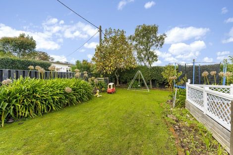 Photo of property in 1 Oriel Place, Levin, 5510