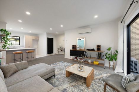 Photo of property in 2/3 Manning Street, Hamilton Central, Hamilton, 3204
