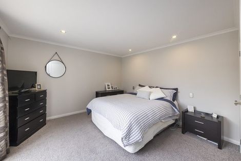 Photo of property in 6a Chelwood Street, Takaro, Palmerston North, 4412