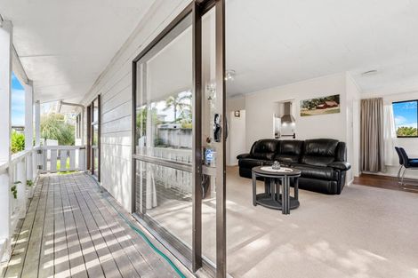 Photo of property in 47a Matai Road, Stanmore Bay, Whangaparaoa, 0932