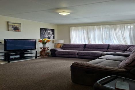 Photo of property in 2 Te Wheoro Street, Meremere, Mercer, 2474