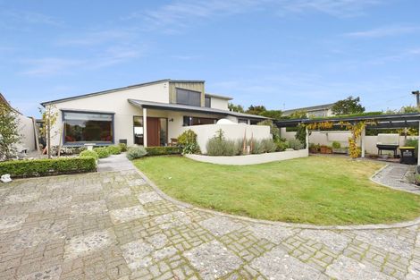 Photo of property in 18 Iwa Street, Mapua, 7005