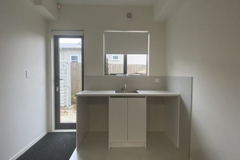 Photo of property in 64c Landscape Road, Papatoetoe, Auckland, 2025