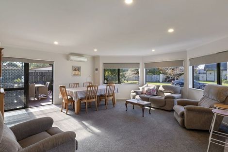 Photo of property in 18 Dougherty Place, Hokowhitu, Palmerston North, 4410