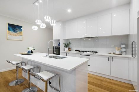 Photo of property in 44 Cooladawson Drive, Flat Bush, Auckland, 2019