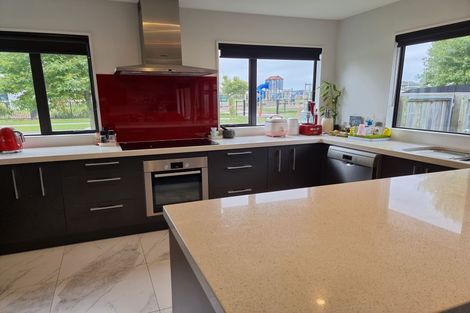 Photo of property in 33 Kittyhawk Avenue, Wigram, Christchurch, 8042