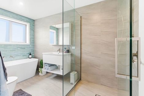 Photo of property in 23 Queen Street, Brighton, Dunedin, 9035