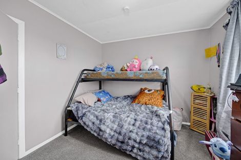 Photo of property in 18 Whitcombe Road, Opunake, 4616