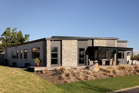 Photo of property in 18 Serenity Drive, Omokoroa, 3114