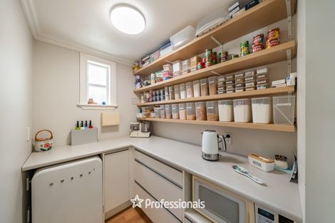 Photo of property in 32 Birdwood Road, Waterloo, Lower Hutt, 5011