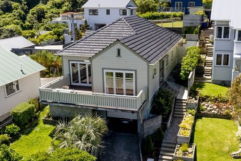 Photo of property in 201 Townsend Road, Miramar, Wellington, 6022