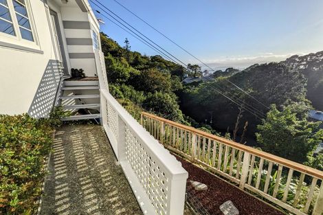 Photo of property in 8/71 Garden Road, Northland, Wellington, 6012