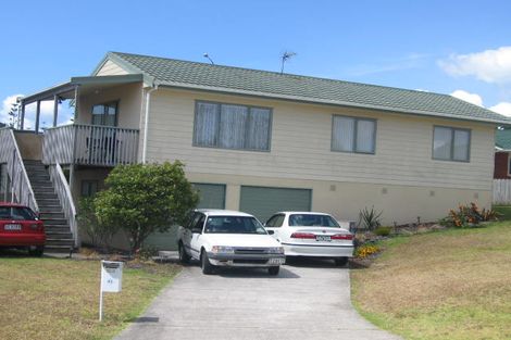 Photo of property in 357a Glenfield Road, Glenfield, Auckland, 0629