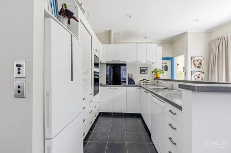 Photo of property in 91 Peat Street, Whanganui, 4500