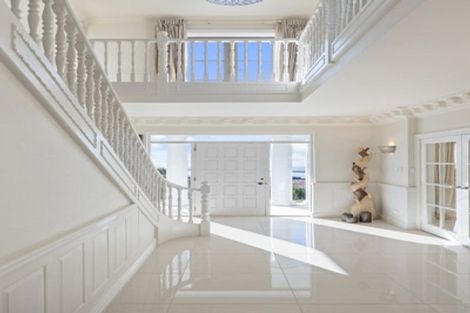 Photo of property in 70 Belleview Terrace, Mount Pleasant, Christchurch, 8081