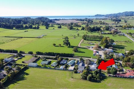 Photo of property in 384 Abel Tasman Drive, Motupipi, Takaka, 7183