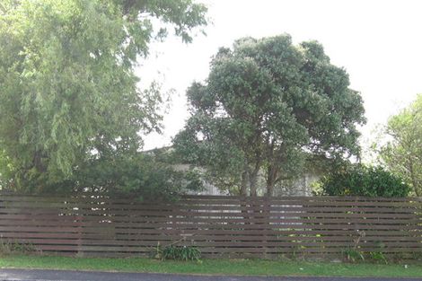 Photo of property in 36 Widmore Drive, Massey, Auckland, 0614