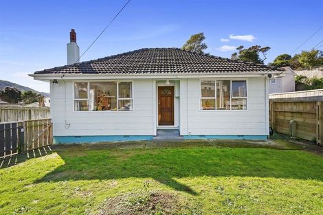 Photo of property in 9 Kowhai Street, Tawa, Wellington, 5028