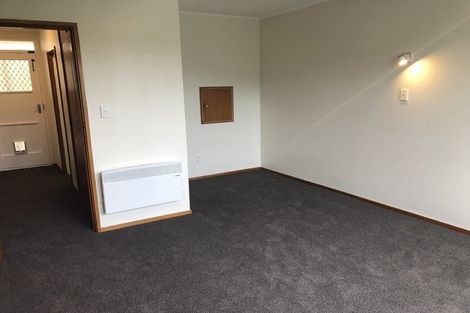 Photo of property in 18u2 Agra Crescent, Khandallah, Wellington, 6035