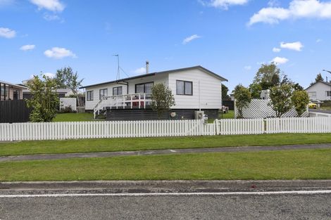 Photo of property in 74 Manfield Street, Tokoroa, 3420