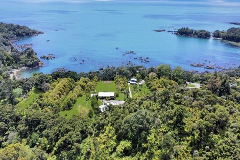 Photo of property in 8328 State Highway 35, Whanarua Bay, Te Kaha, 3199