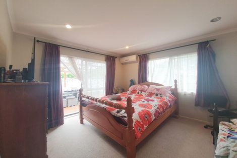 Photo of property in 64a Kingdale Road, Henderson, Auckland, 0610