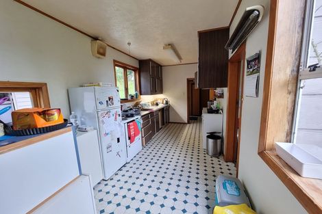 Photo of property in 16 Moss Street, Greymouth, 7805