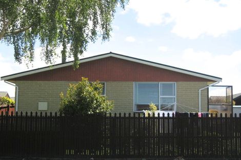 Photo of property in 37 Chipping Lane, Redwood, Christchurch, 8051