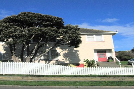 Photo of property in 4- 6 Leicester Street, Cannons Creek, Porirua, 5024