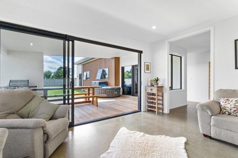 Photo of property in 50 Gimson Street, Solway, Masterton, 5810
