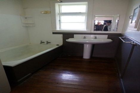 Photo of property in 1/44 Kathleen Crescent, Hornby, Christchurch, 8042