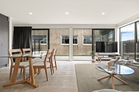Photo of property in 108 Oxford Street, South Dunedin, Dunedin, 9012