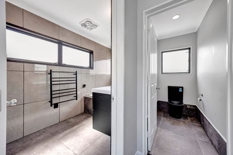 Photo of property in 25 Montrose Crescent, Huntington, Hamilton, 3210