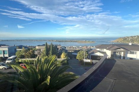 Photo of property in 72 Glenstrae Road, Redcliffs, Christchurch, 8081