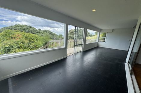 Photo of property in 27 Heath Avenue, Northcote, Auckland, 0627