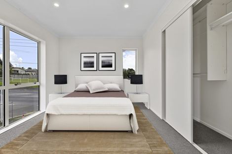 Photo of property in 97 Granville Drive, Massey, Auckland, 0614