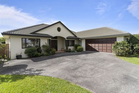 Photo of property in 12 Moy Place, East Tamaki Heights, Auckland, 2016