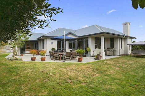 Photo of property in 30 Oaklands Drive, Cambridge, 3434