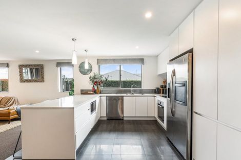 Photo of property in 44c Gilbransen Road, Kumeu, 0810