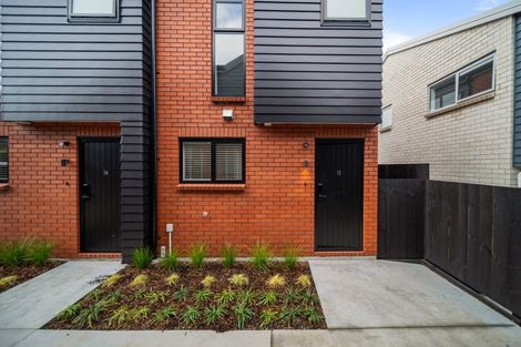 Photo of property in 13/13 Brough Road, Manurewa East, Auckland, 2102