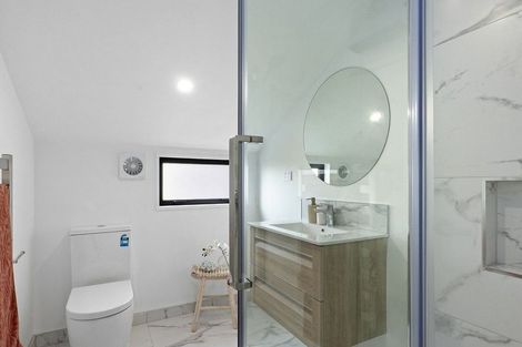 Photo of property in 106 Rattray Street, Riccarton, Christchurch, 8041